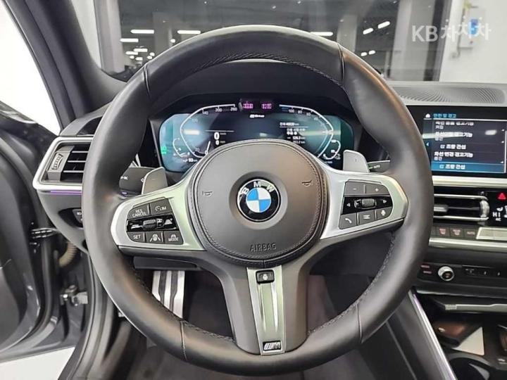 BMW 3 Series G20 330e M Sport 10