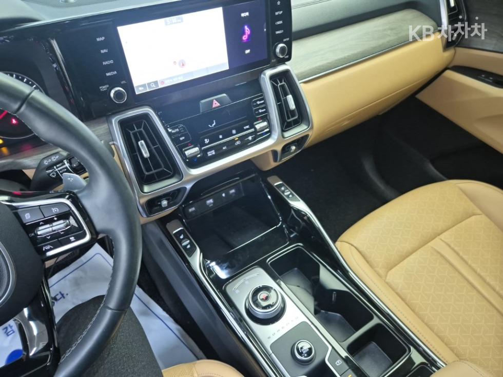 2023 - kia sorento