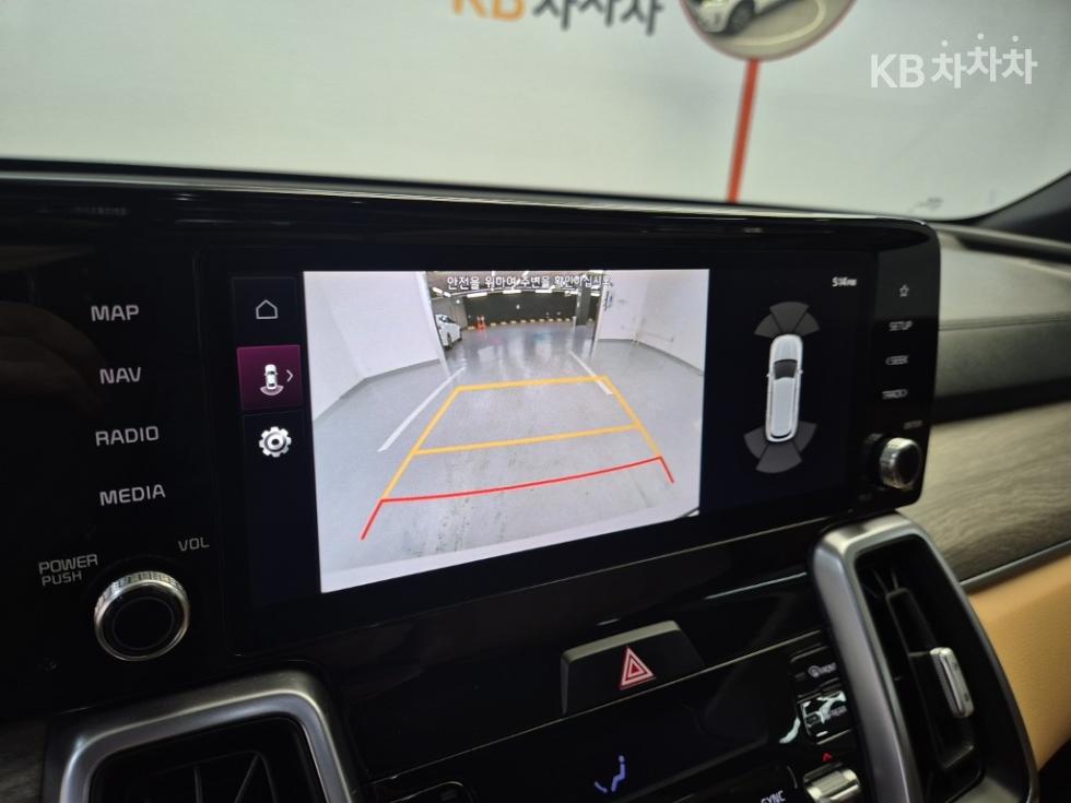 2023 - kia sorento