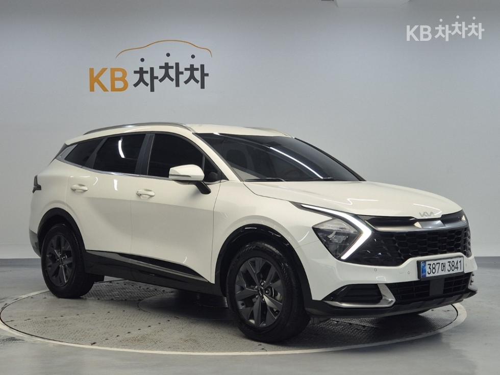 2022 - kia sportage