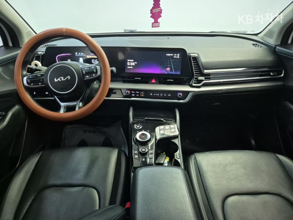 2022 - kia sportage