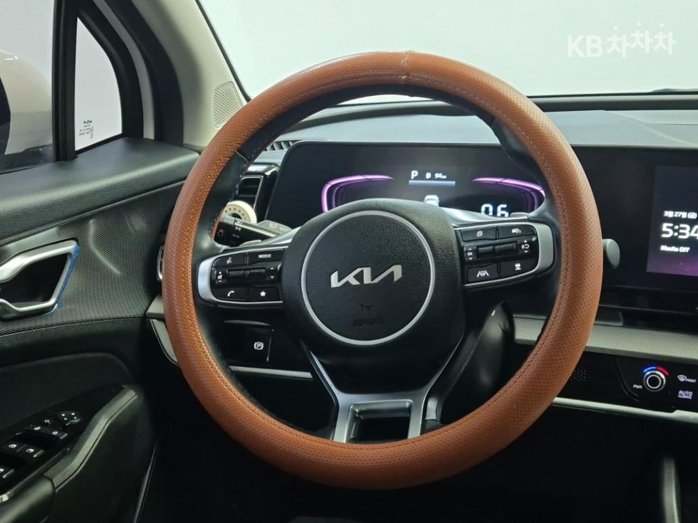 2022 - kia sportage