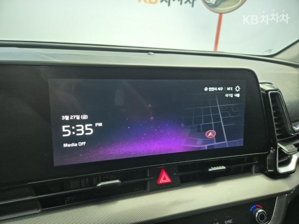 2022 - kia sportage