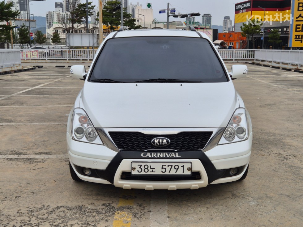 2014 - kia carnival