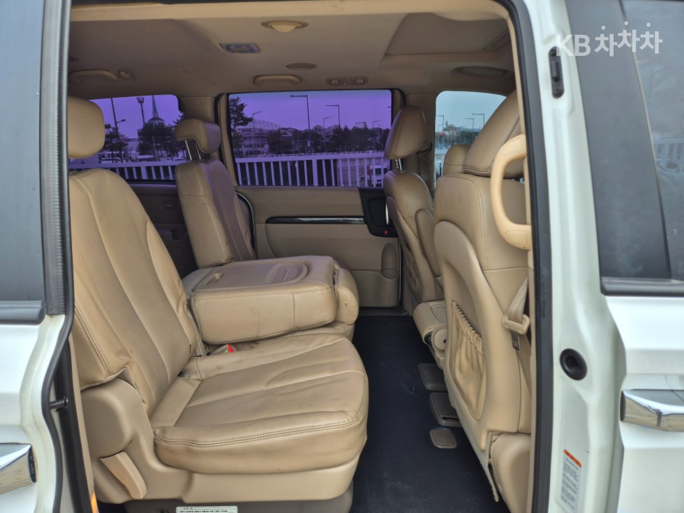 2014 - kia carnival