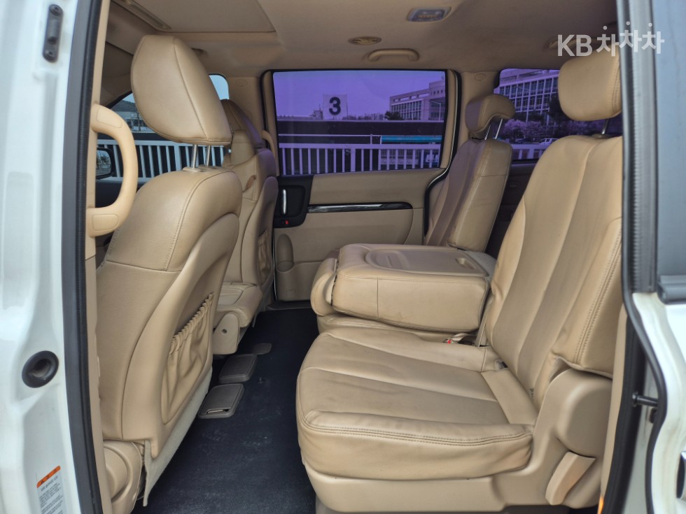 2014 - kia carnival