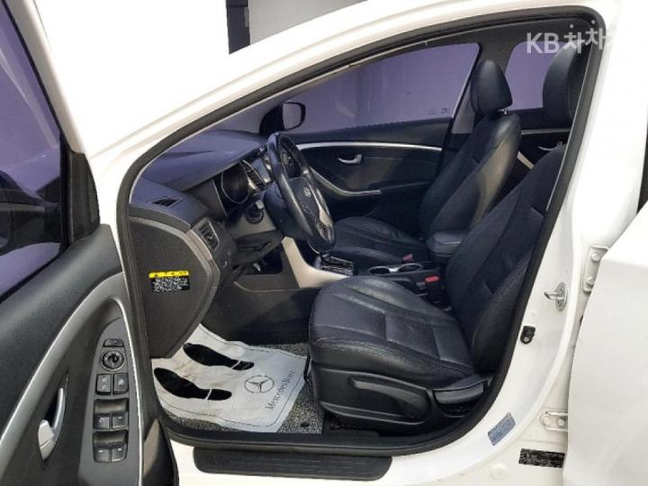 Hyundai i30 New 1.6 VGT PYL 9