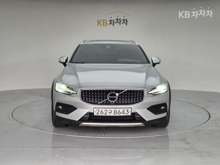 Volvo V60 CC T5 AWD Pro 2