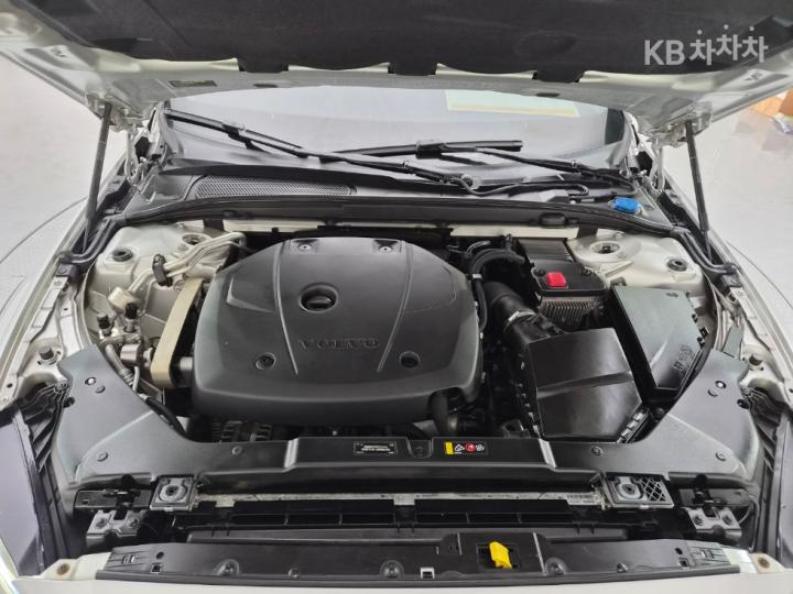 Volvo V60 CC T5 AWD Pro 10