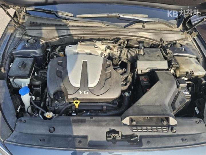 Kia K7 3.0 LPI Luxury 7