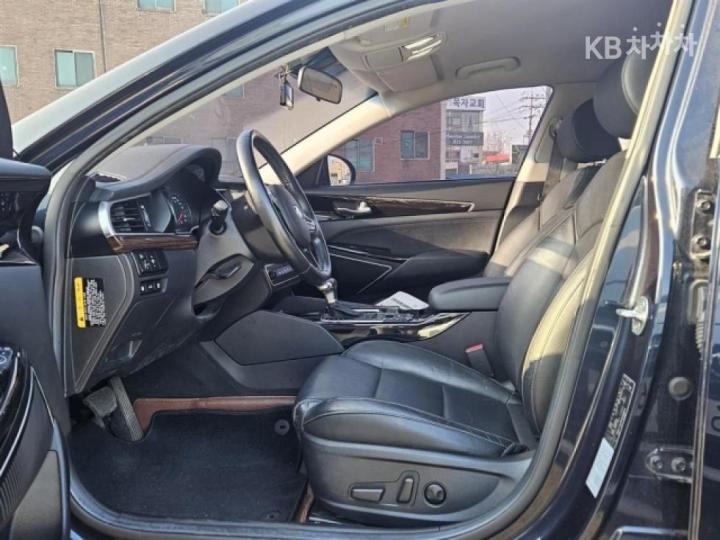 Kia K7 3.0 LPI Luxury 9