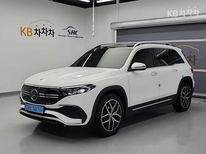 Mercedes-Benz EQB-Class X243 EQB300 4Matic AMG Line 2