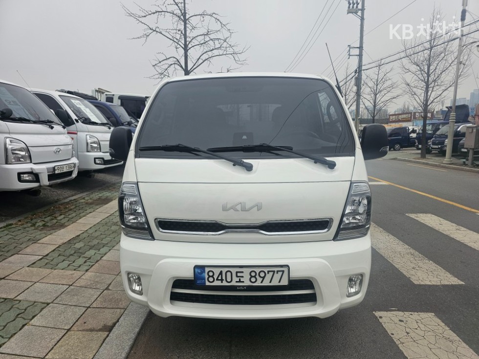 2022 - kia bongo iii