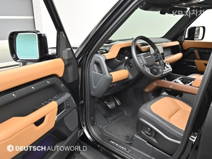 Land Rover Defender L663 110 P400 X 10