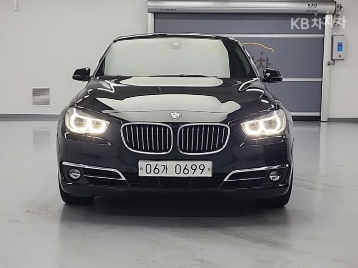 BMW Gran Turismo (GT) 35i xDrive Luxury 3