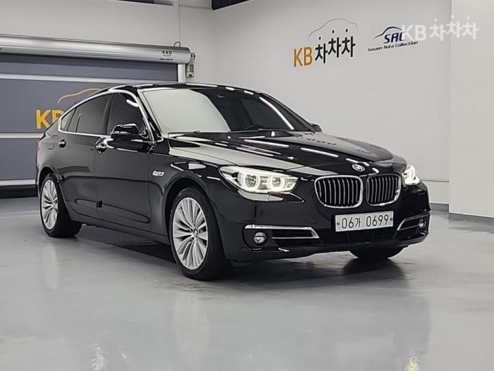 BMW Gran Turismo (GT) 35i xDrive Luxury 5