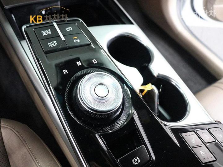 Kia K8 Hybrid 1.6 Turbo Noblesse 10