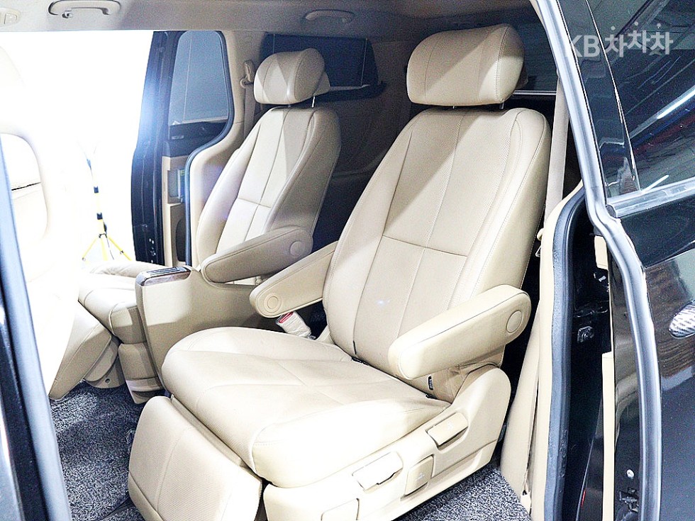 2017 - kia carnival