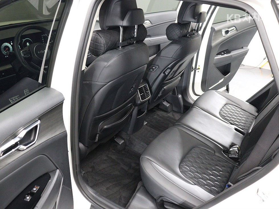 2024 - kia sportage