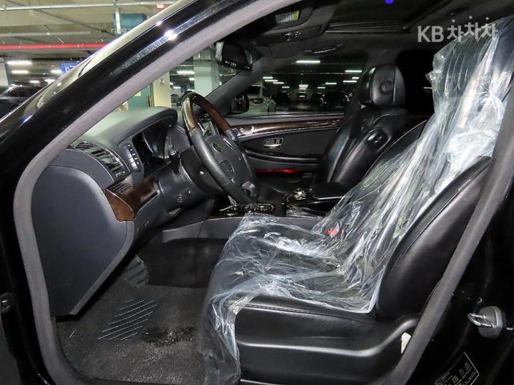 KG Mobility (Ssangyong) Chairman New W CW700 Luxury 7