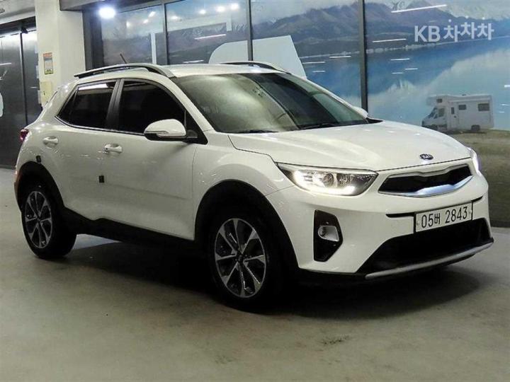 Kia Stonic Gasoline 1.4 MPI Deluxe