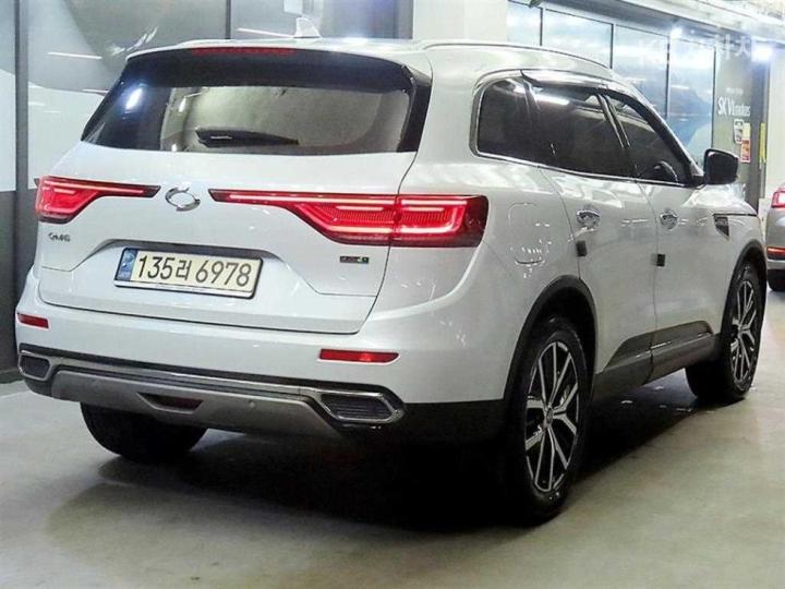 Renault QM6 2.0 LPe 2WD RE Signature 5