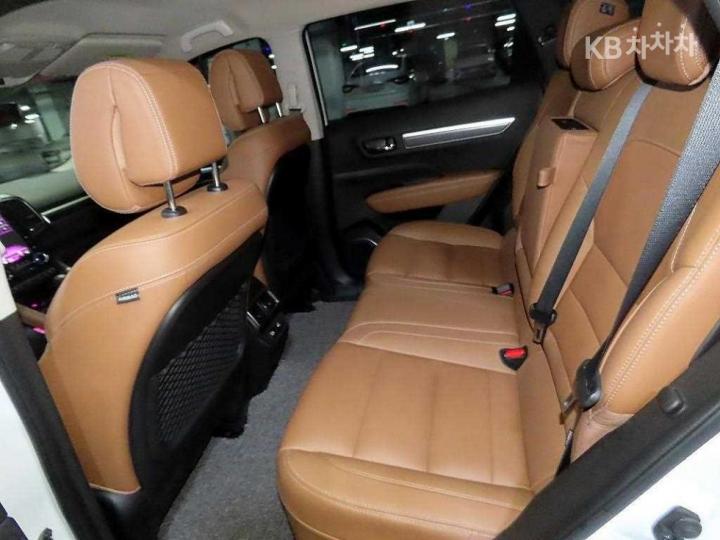 Renault QM6 2.0 LPe 2WD RE Signature 8