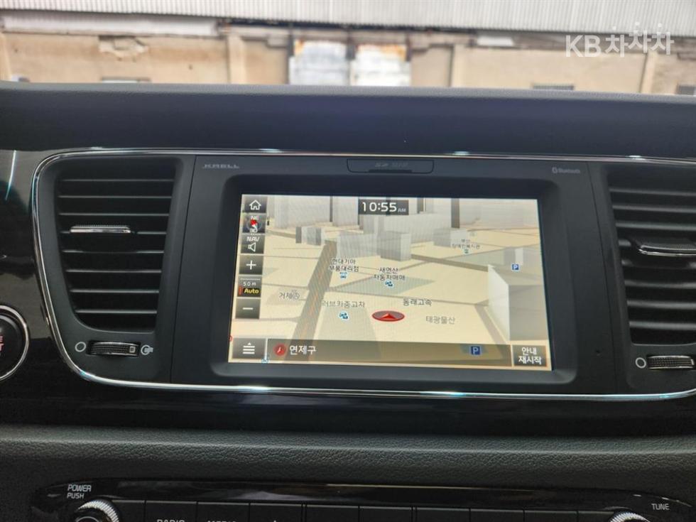 2019 - kia carnival