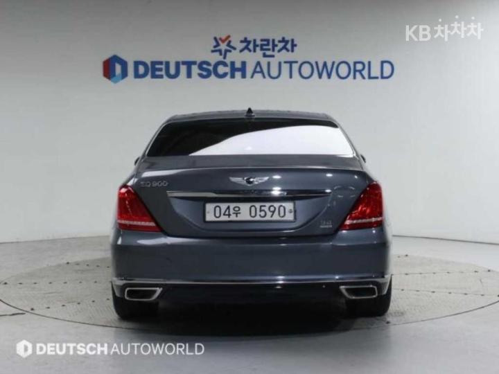 Genesis EQ900 3.8 GDI AWD Premium Luxury 5
