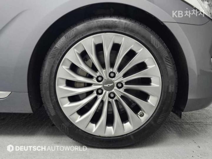 Genesis EQ900 3.8 GDI AWD Premium Luxury 6