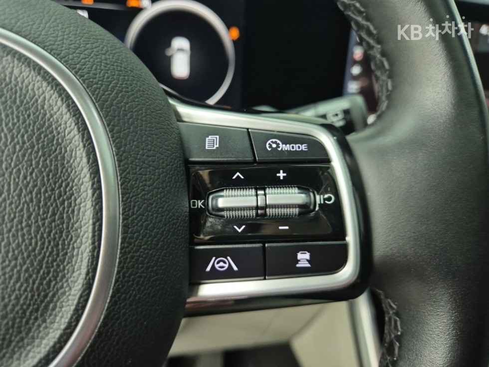 2021 - kia carnival