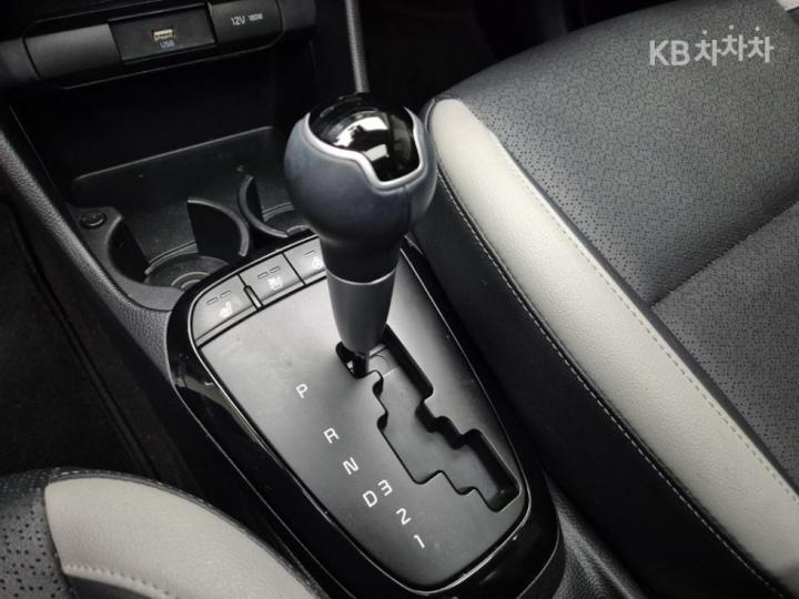 Kia Morning Urban JA 1.0 Gasoline Signature 9