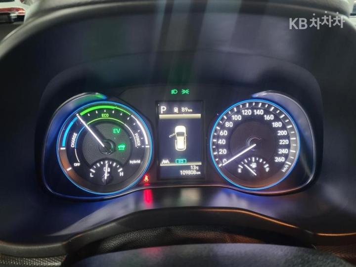 Hyundai Kona Hybrid 1.6 HEV Smart 6