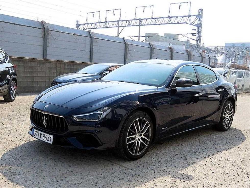 Maserati 뉴 기블리 2.0 HEV GranSport - фото 1
