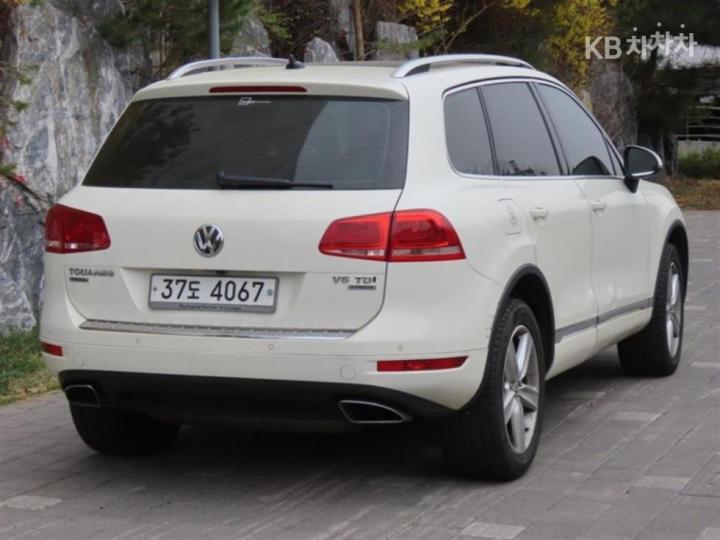 Volkswagen Touareg New 3.0 TDI V6 BlueMotion 7P5 4