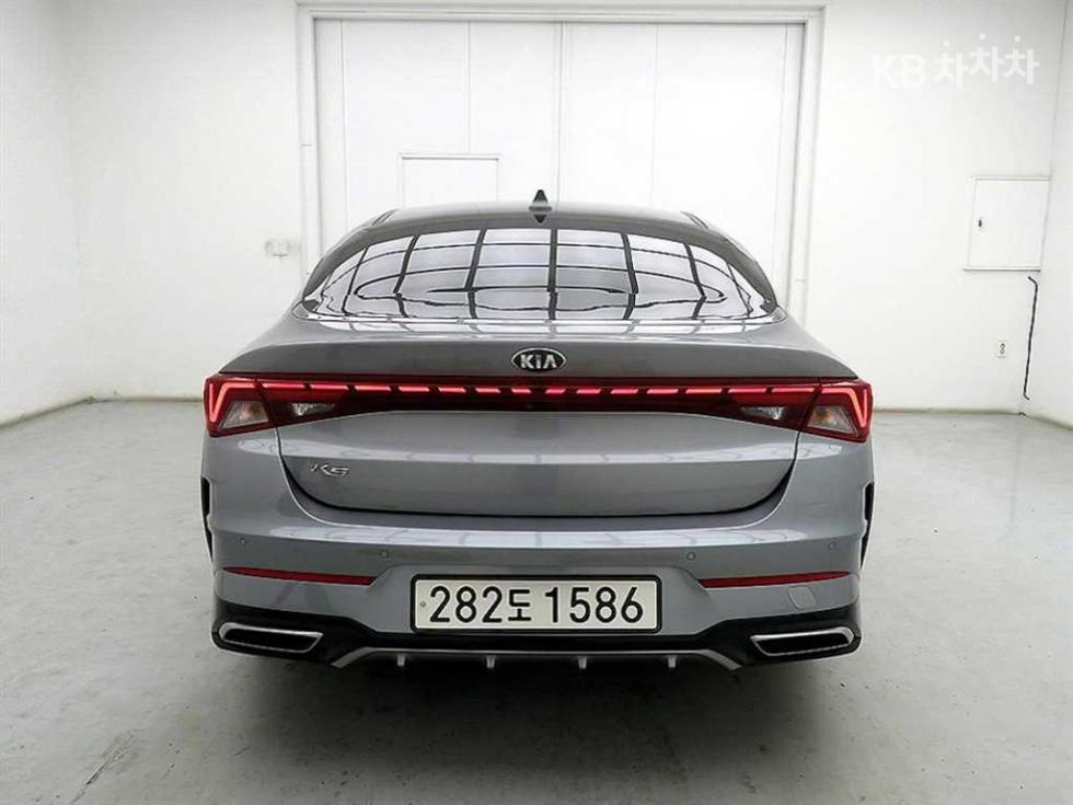 2021 - kia k5