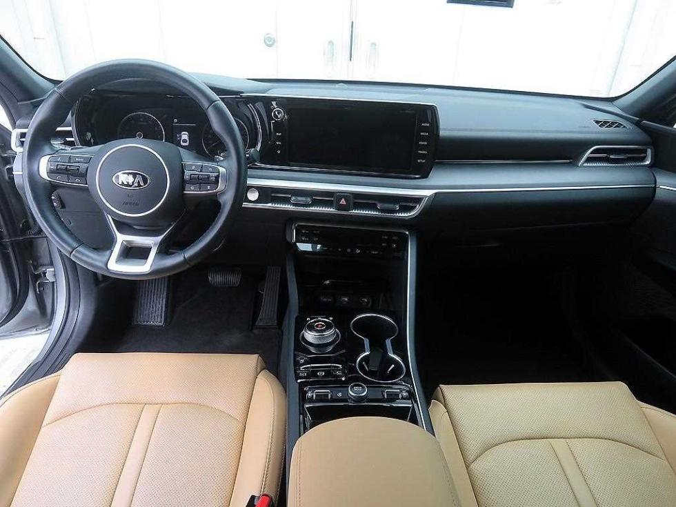 2021 - kia k5