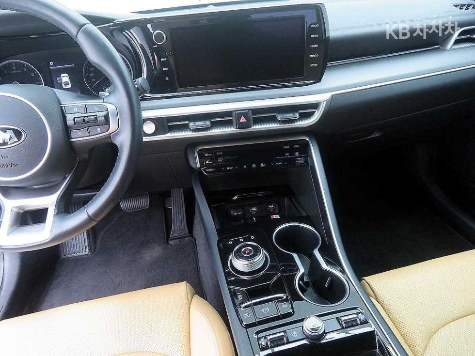 2021 - kia k5