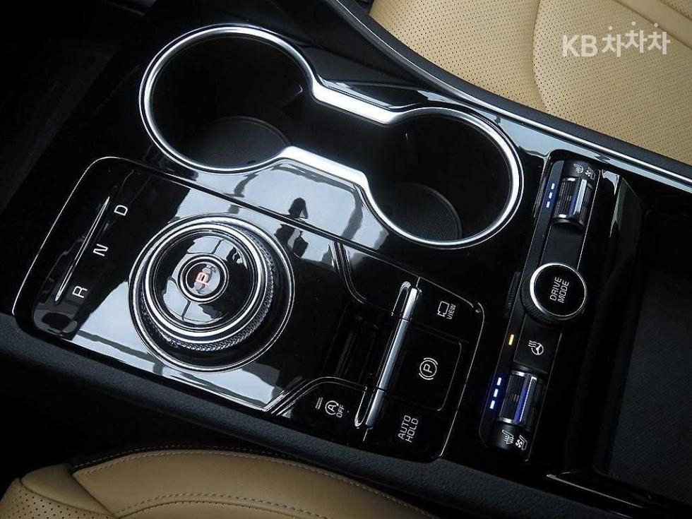 2021 - kia k5