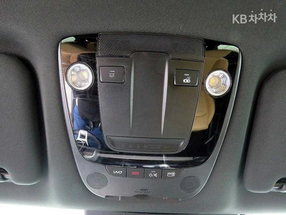 2021 - kia k5
