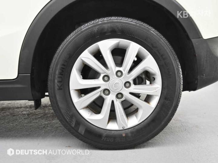 KG Mobility (Ssangyong) Tivoli Gasoline V3 2WD Base Type 6