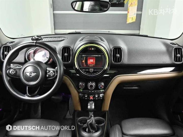 Mini Countryman F60 2.0 Cooper D All4 Base Type 8