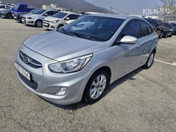 Hyundai Accent New 1.4 VVT Style
