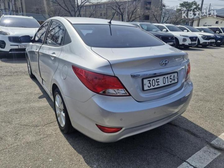 Hyundai Accent New 1.4 VVT Style 5