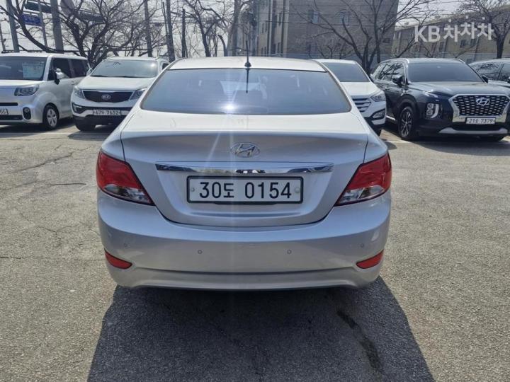 Hyundai Accent New 1.4 VVT Style 6