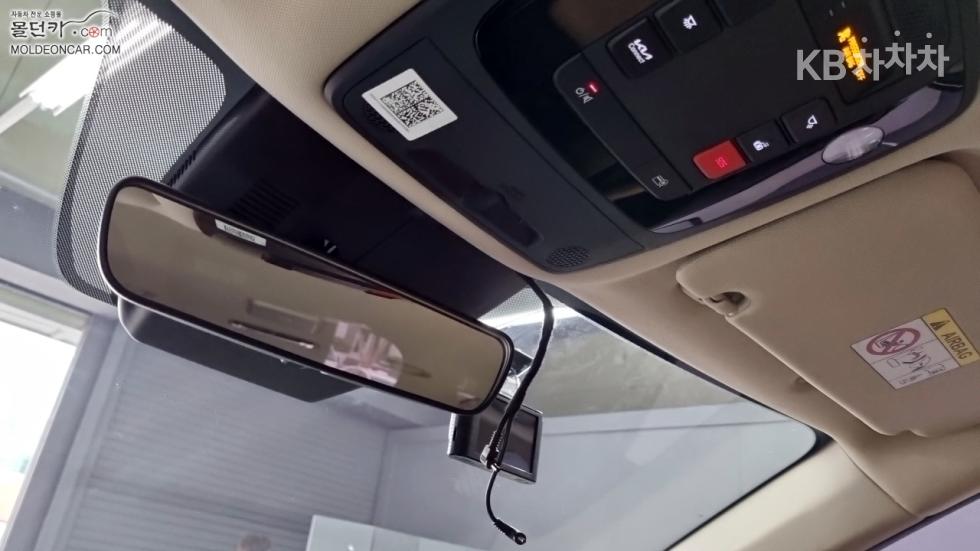 2023 - kia carnival