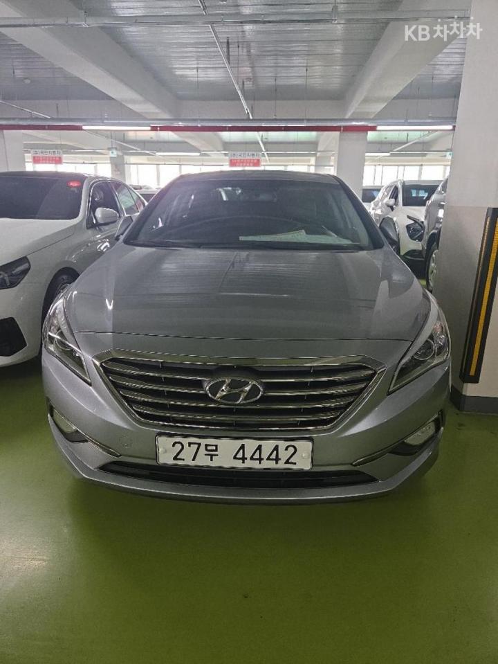 Hyundai Sonata LF 2.0 Smart Base Type