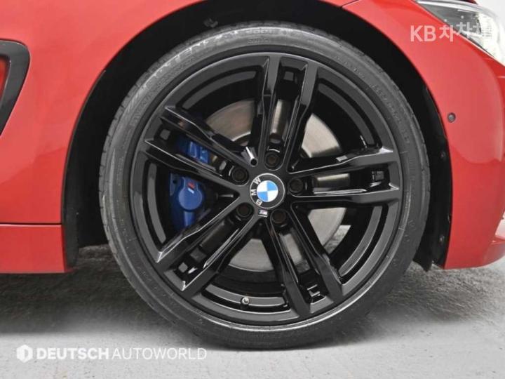 BMW 4 Series F32 430i Convertible M Sport 6