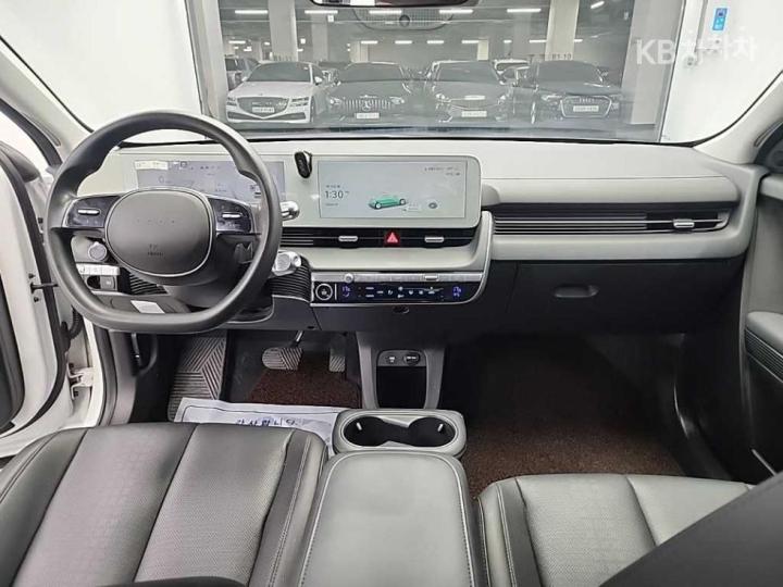 Hyundai IONIQ 5 Standard Exclusive 8