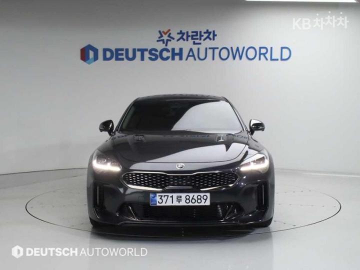 Kia Stinger Meister 2.5 Gasoline Turbo 4WD Masters 4